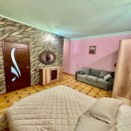 Tadevosyan Guest House Bjni Exteriör bild