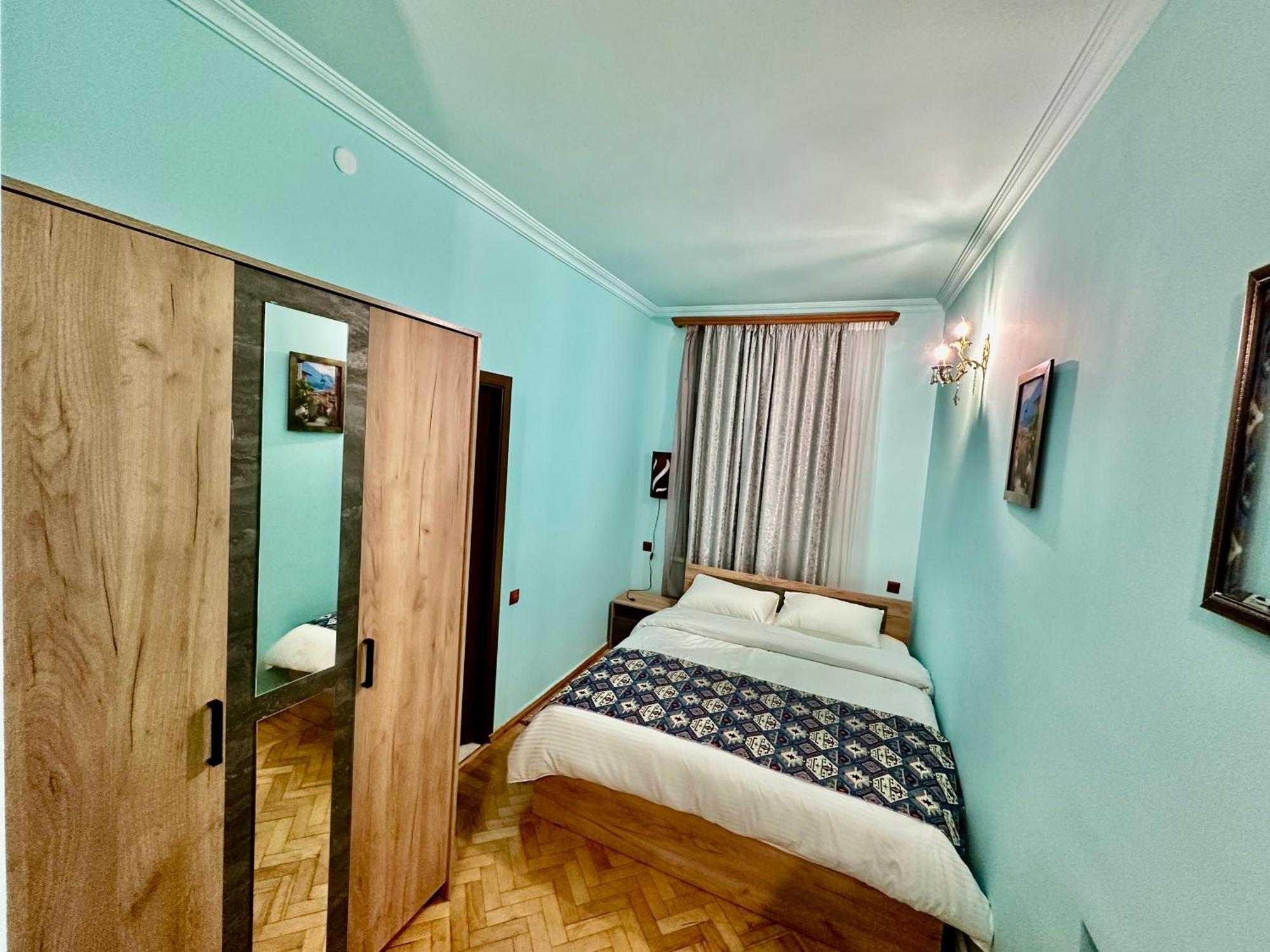 Tadevosyan Guest House Bjni Exteriör bild