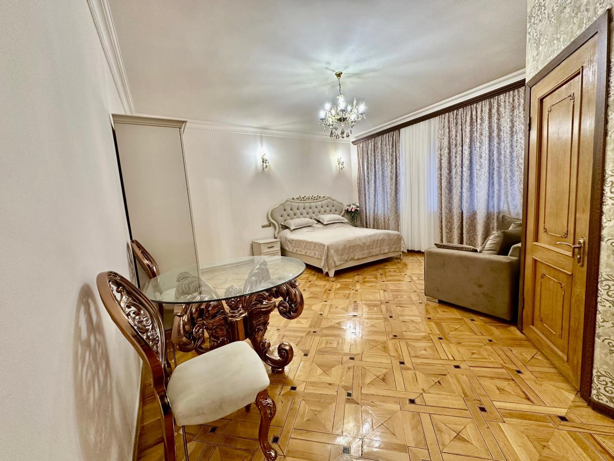 Tadevosyan Guest House Bjni Exteriör bild