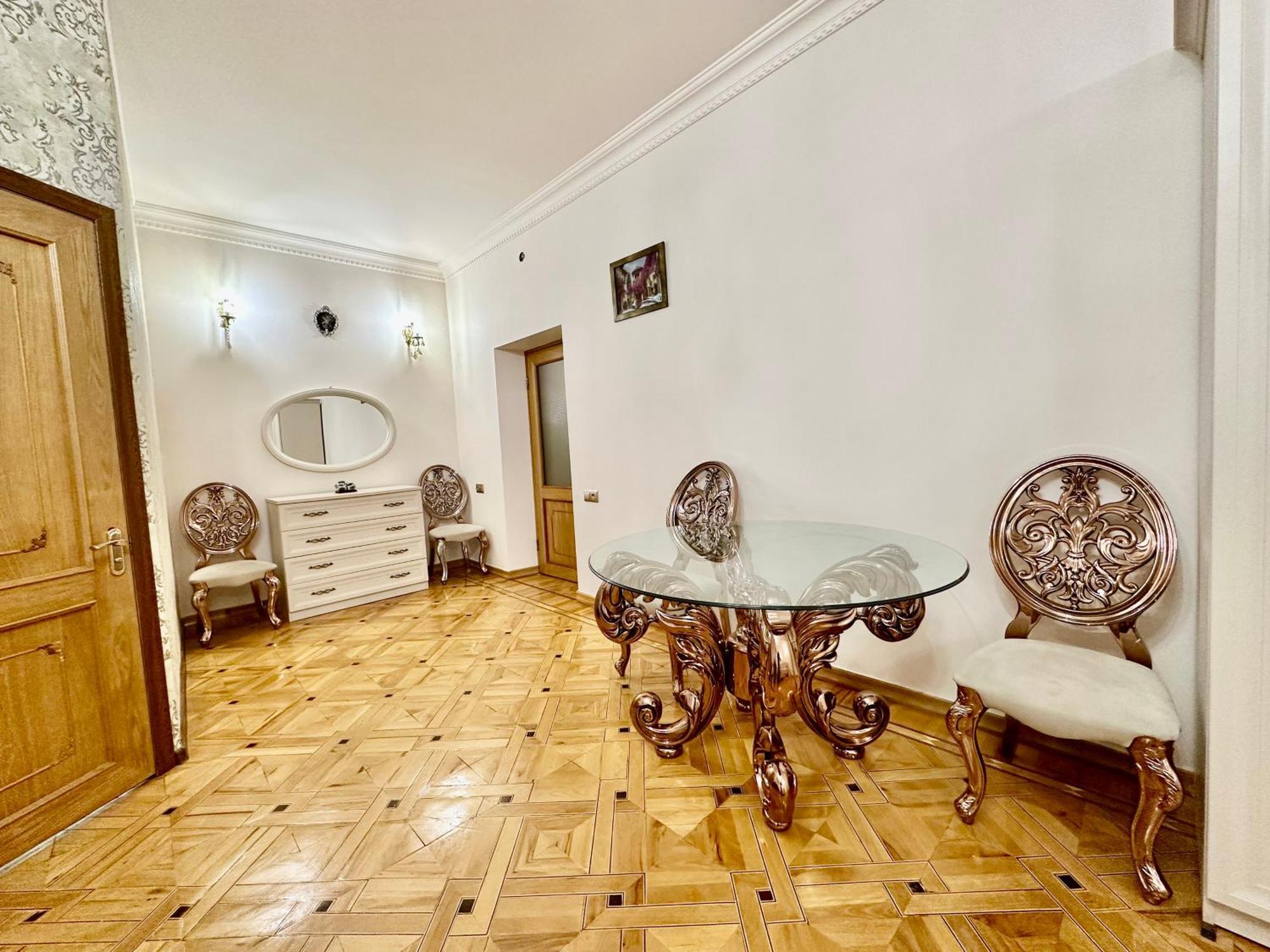 Tadevosyan Guest House Bjni Exteriör bild