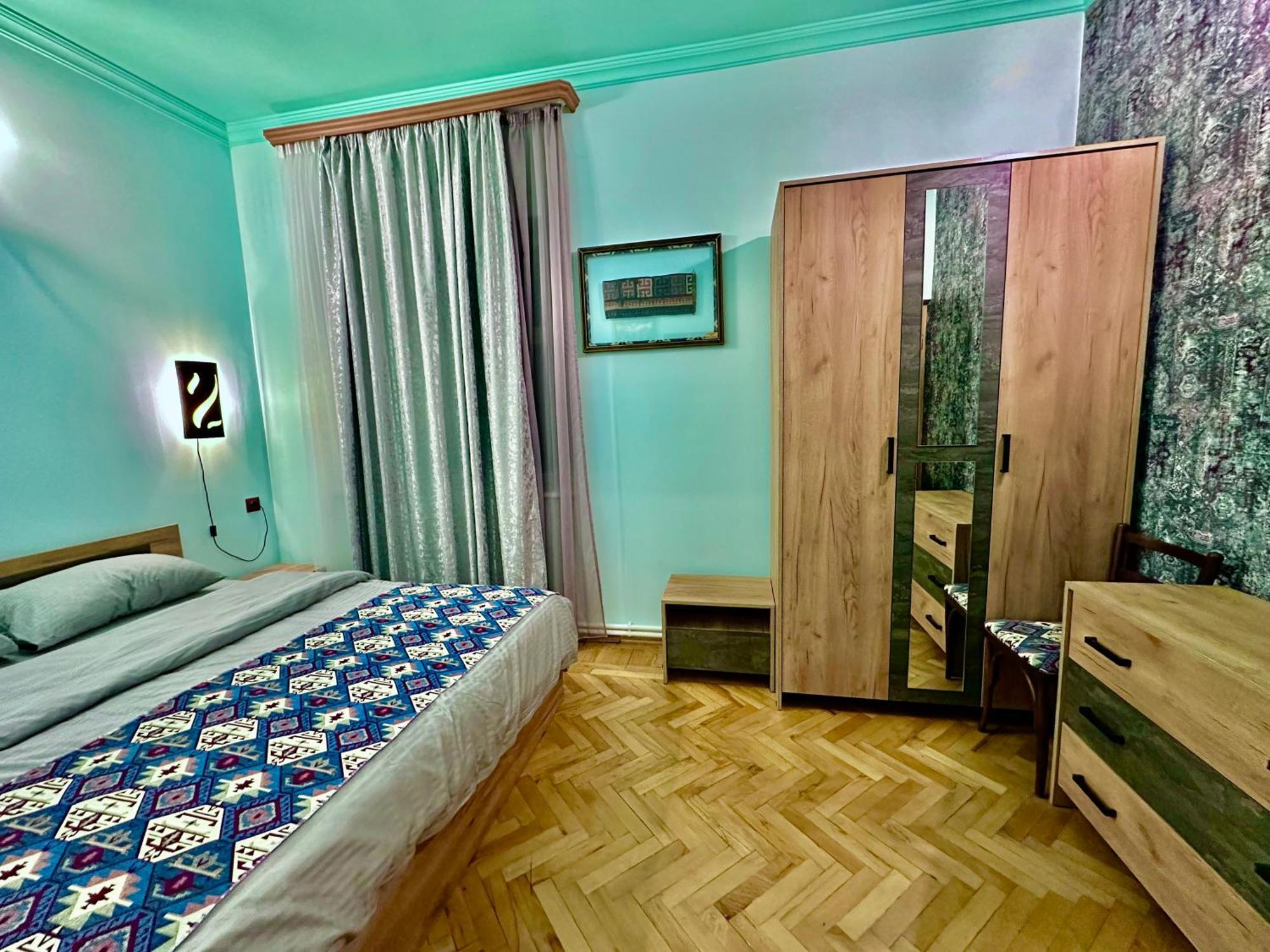 Tadevosyan Guest House Bjni Exteriör bild