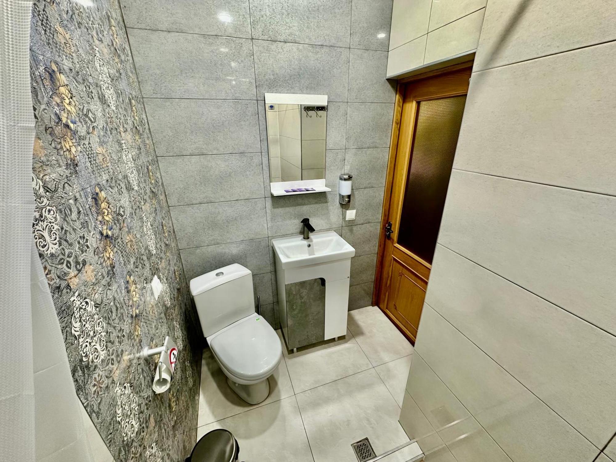 Tadevosyan Guest House Bjni Exteriör bild